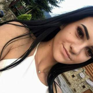 Divorcée chaude cherche nouvelles sensations fortes